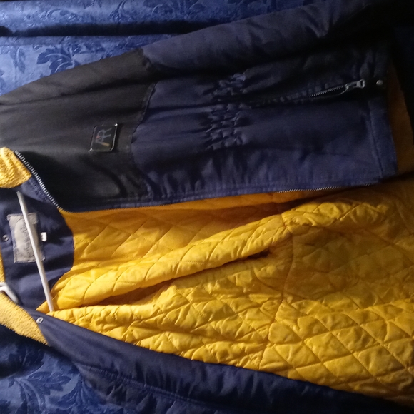 Black/Blue coat - Picture 3 of 3